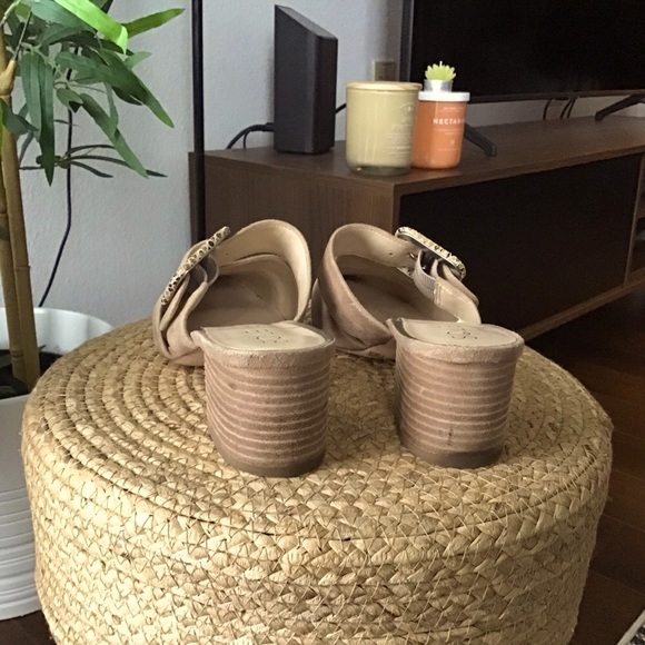 Sole Society Tan Mules - Picture 4 of 5